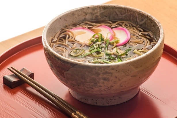 年越しそばにも応用できる！乾麺が劇的に美味しくなる裏ワザ