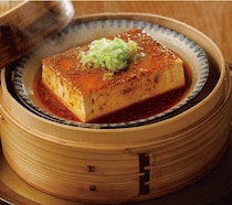 豆腐1丁をまるごと蒸し器へ！ パンチの効いた「旨辛蒸し麻婆豆腐」