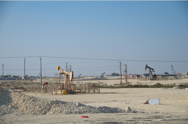 世界全体の約半分も!? 石油を埋蔵する油田が中東地域に集中しているわけ