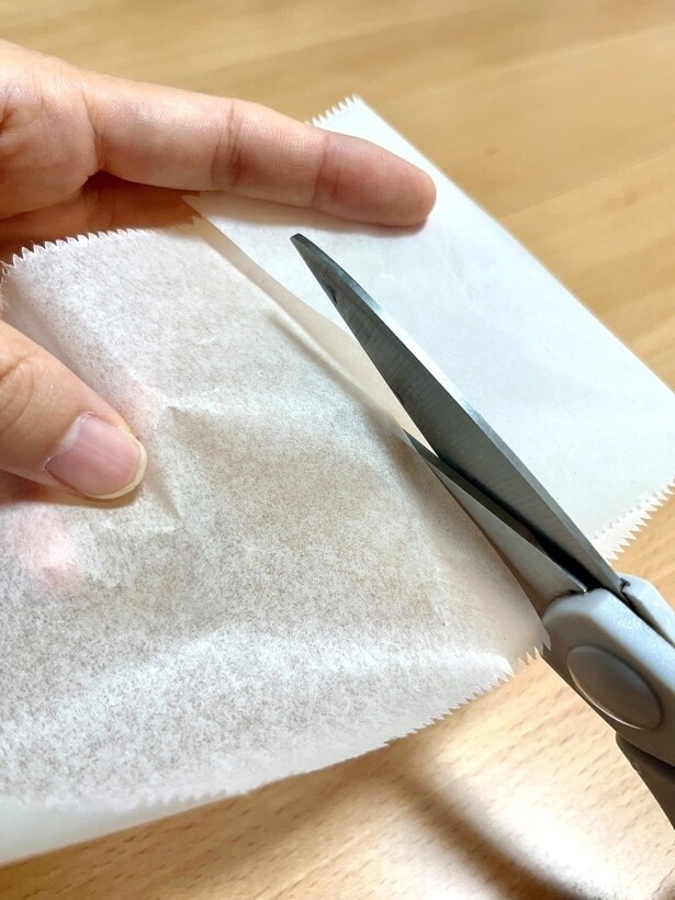 確認したサイズでクッキングシートをカット（▶︎次へ）