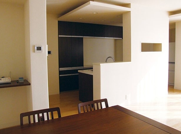 「食卓には何も置かない」ルールを徹底させたら、食事の楽しさが全然違う！