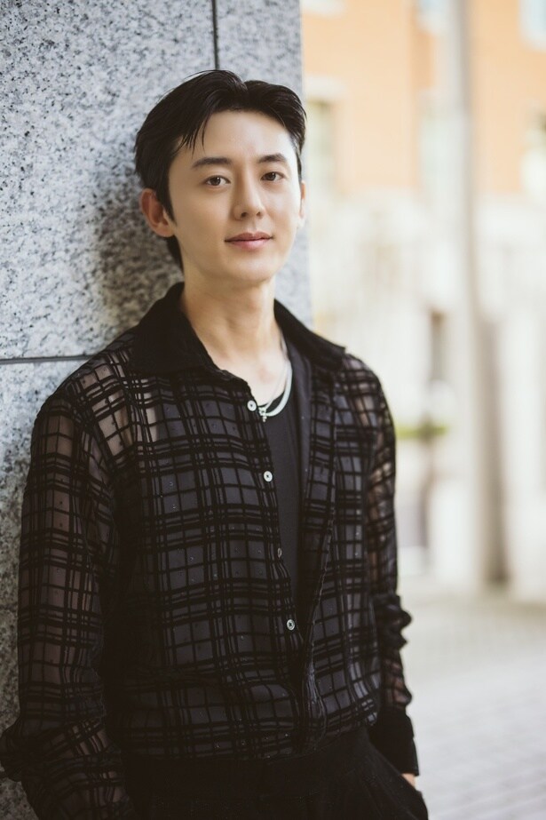 キラキラとしたピュアな瞳が素敵なイ・ジフンさん。