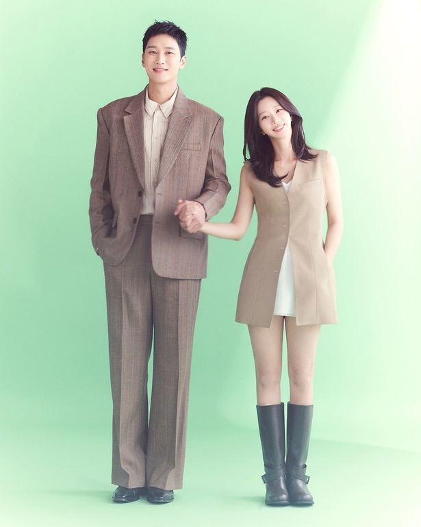 2人ともスタイル抜群!足が長い…。アン・ボヒョンとイ・ジュビン主演『スプリング・フィーバー』 話題のロマンティックコメディ!