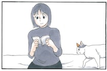 くっついたりくっつかれたり。互いに充電し合う猫と飼い主