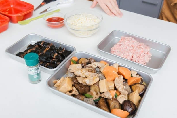 具だくさんの筑前煮(煮しめ)も全部使っちゃいます