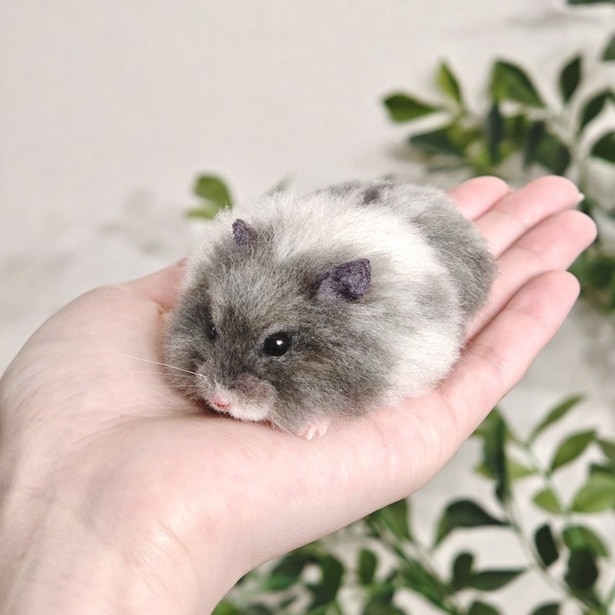 ふわふわの毛がリアルで、ぬくもりが伝わってきそう！▶︎また、クリスマス前には（⇒次へ）