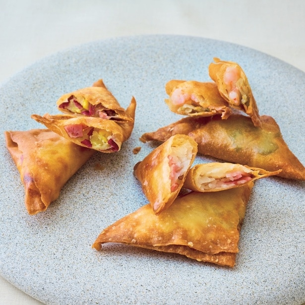 具材を変えればバリエ無限！三角春巻きでおかず・おつまみ・おやつまで◎
