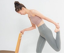 反り腰の人は前ももが張りがち！【前ももストレッチ】で筋肉を緩めて