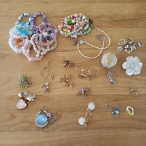 アクセサリー収納どうする問題。プロがたどり着いた答えは「無印×100均」の最強タッグ