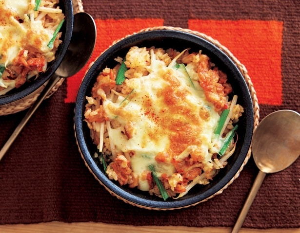 豚肉やキムチ入りでボリュームもパンチも大!「ビビンバドリア」