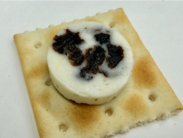 おつまみにぴったりな「謹製　レーズン・バター」