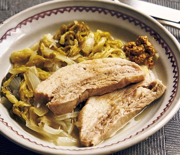 ほろほろの豚バラ、とろとろのキャベツがたまらない！【豚バラとキャベツのビネガー煮込み】