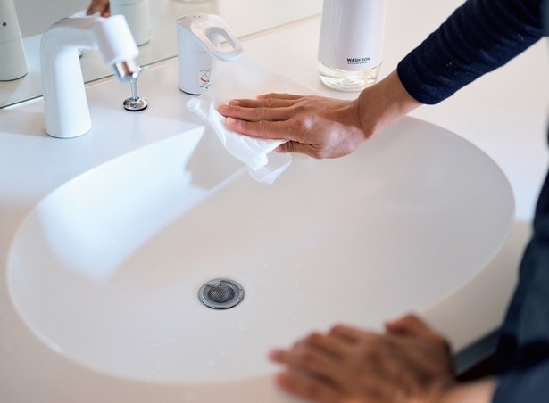 洗面ボウルの水けをとったり