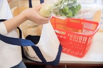 「レジ袋いくつあれば入る？」「荷ほどきもラクにしたい！」一生役立つ！スーパーの袋詰めテクQ＆A