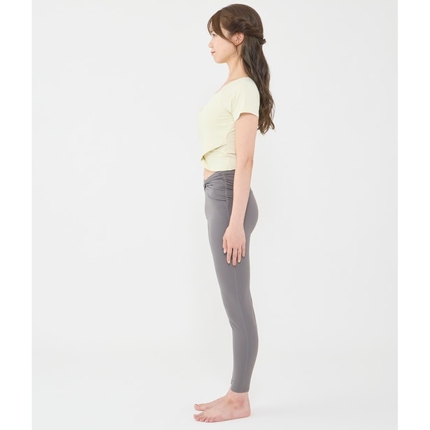 お腹を凹ませる