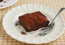 ちょっとビターな大人味。まるで生チョコ、濃厚食感の「焼きショコラ」