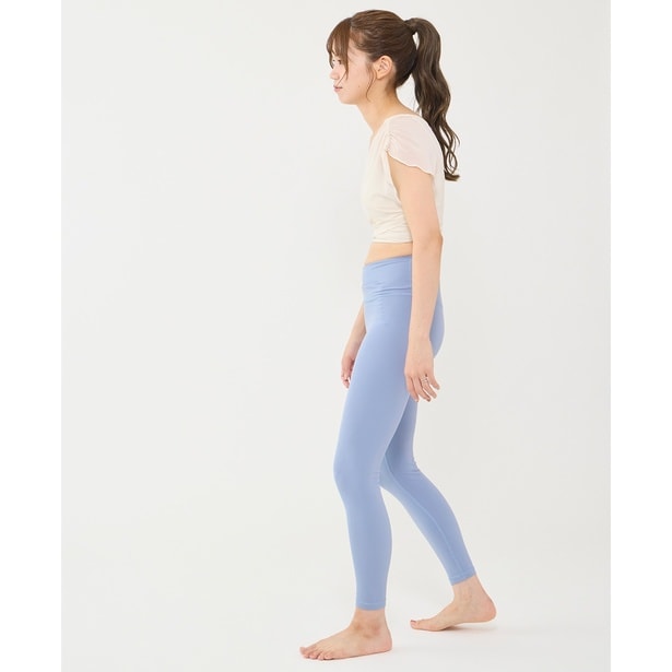 お腹の力を使わずに脚だけで歩いている