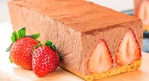 混ぜて冷やすだけ！バレンタインに「いちごチョコムースケーキ」