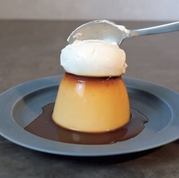 喫茶店のプリン