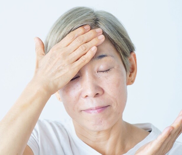 軽やかメイクで化粧崩れを防ぐ！化け子さん流若見えベースメイク【下地編】