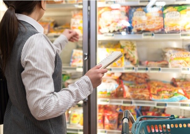 「外食より冷食」派が急増⁉　止まらない物価高で、子育て世代の食卓に変化あり