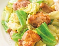 がっつり味がキャベツにからむ「とり肉とキャベツのバターじょうゆ炒め」