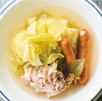 キャベツを使って作る本格派の味「お手軽シュークルート」