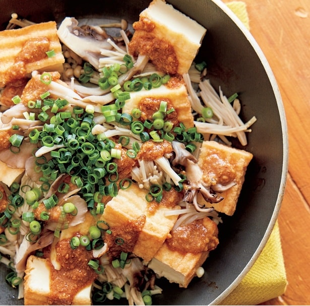 厚揚げときのこのフライパン蒸し