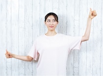 スマホの見過ぎで目が限界…！プロが教える「疲れない目」を作る5つのルーティン