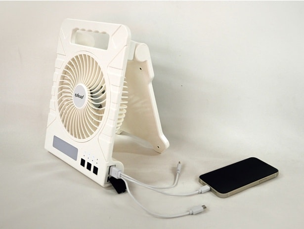 非常時には充電器としても活躍