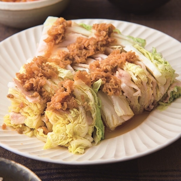 定番の豚バラ×白菜をレンジで手軽に「豚肉と白菜の中華蒸し」
