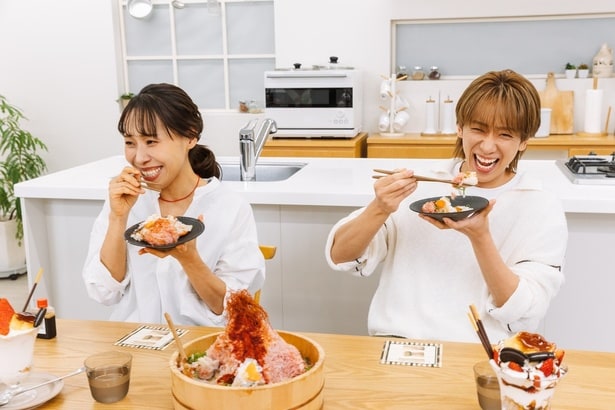 小山さんの「うなぎのタレ!」に爆笑する一同