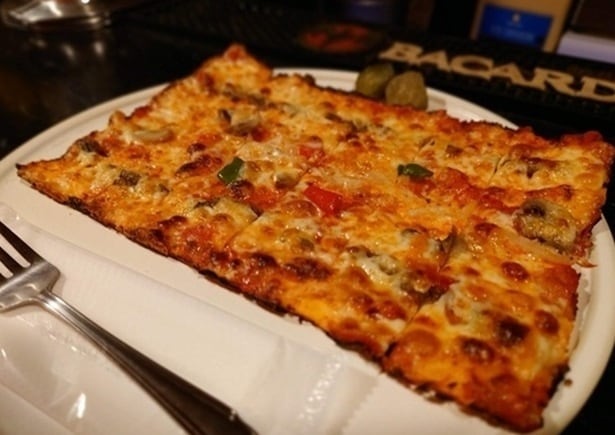 すっごくおいしい本牧ピザ