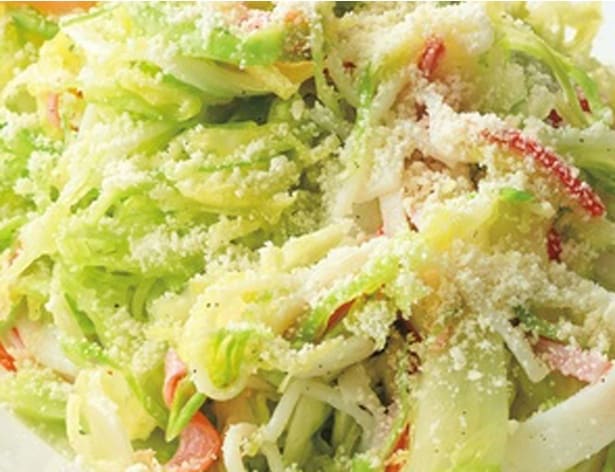 キャベツとかにかまのチーズサラダ