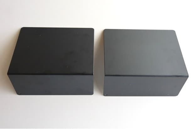 【ペットボトル収納】用意するのはブックエンドだけ（▶手順をチェック）