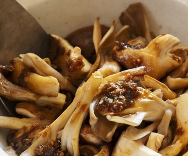 パンにのせても、マヨに混ぜても!プロがリピ買いする「本格調味料」で料理の幅がグンと広がる