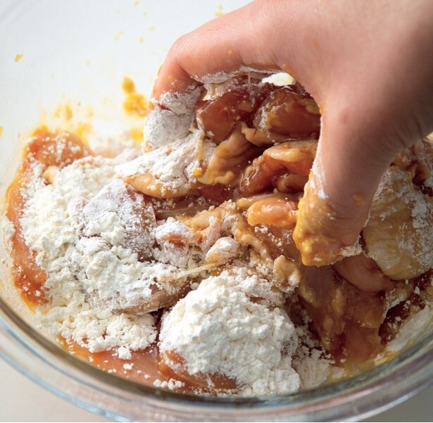 手順2　1回目のころもをつける