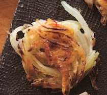 少ない油とハンパ食材で作る「玉ねぎと桜えびのかき揚げ」