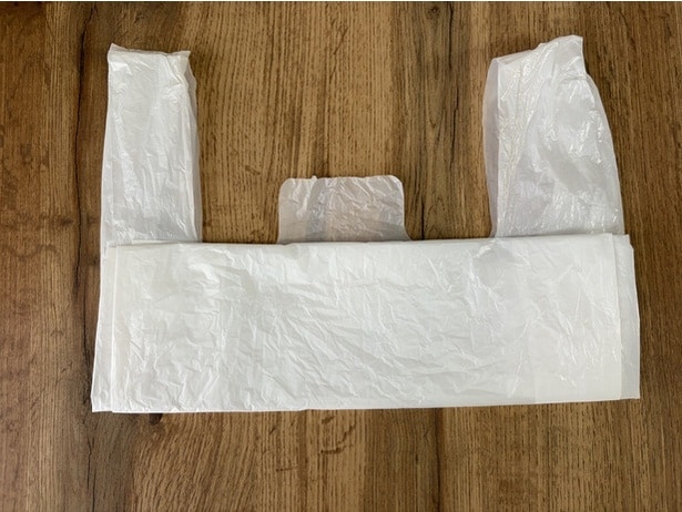 さらに半分折る（▶次へ）