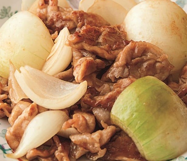 大きめカットの玉ねぎで大満足の食べ応え「豚肉とごろごろ玉ねぎのオイスターソース炒め」