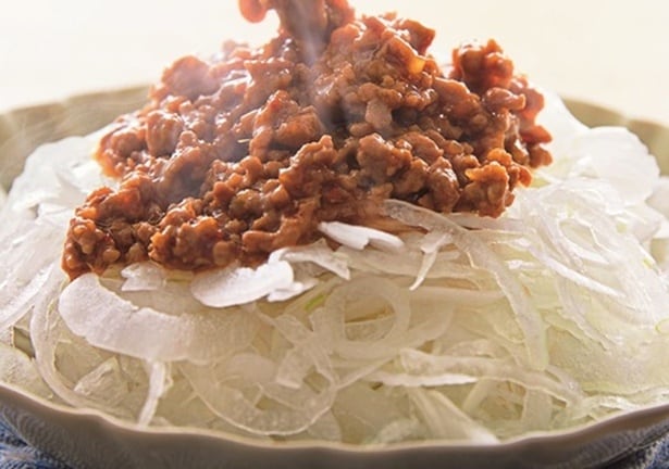 「新玉ねぎの麻婆あんかけ」