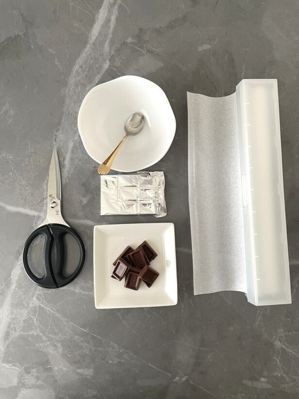 チョコペン作りに必要な材料・道具はこちら（▶やり方は次へ）