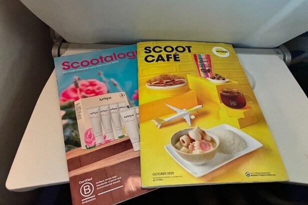 機内食は事前予約も可能。