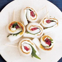 ほんのりわさびの刺激がおいしい「梅しそちくわ」