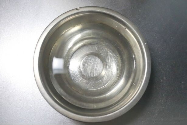 ボウルに水をためる（▶次へ）