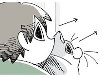何かを目で追う猫。目線を合わせてみると大抵見つかるものは