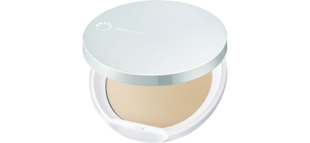 トランシーノ薬用UVパウダーEX〈医薬部外品〉 ￥3,300／第一三共ヘルスケア