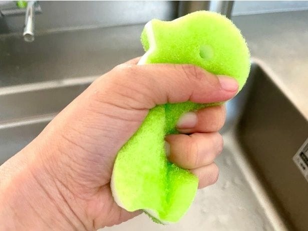 溶けたらぎゅっと水を絞って（▶次へ）