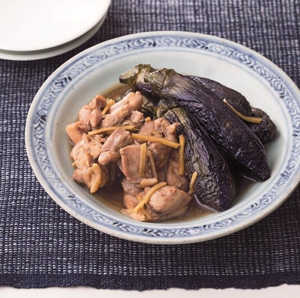 とり肉とだしのうまみがしみたなすがたまらない!「まるごと揚げなすととり肉のうま煮」