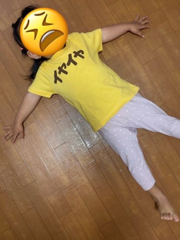 保育園の先生から好評なTシャツです▶「娘辞苑」とは?(⇒次へ)